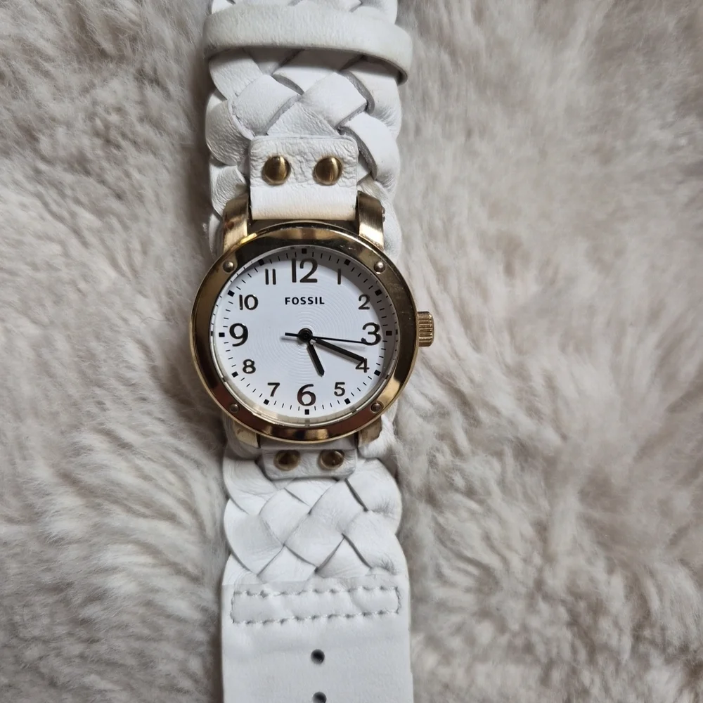 Fossil Watch White Leather Band Braided Detail Gold Tone JR-1291 Western Country